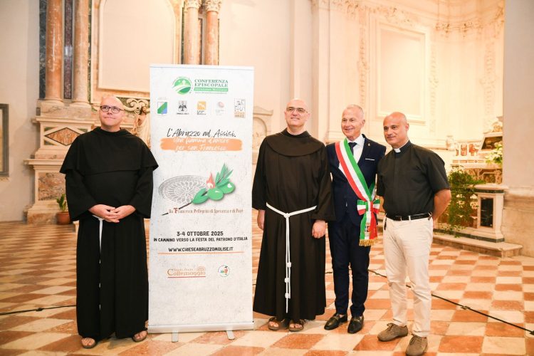 Abruzzo ad Assisi, Regione e Chiesa insieme per offrire l’olio sulla tomba di San Francesco