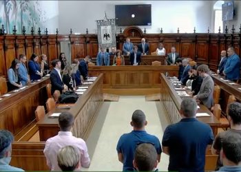 Consiglio comunale L’Aquila: ok a ordine del giorno a sostegno dei 150 lavoratori Asl 01