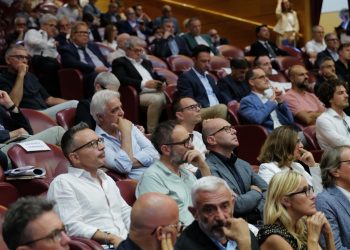 Dattoli agli imprenditori: visione, innovazione e coesione per un Abruzzo protagonista.