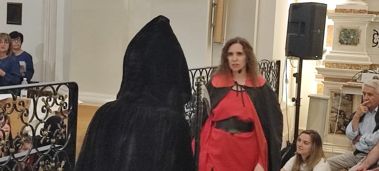 Grande successo al Monastero San Basilio recital “Forza Venite Gente”, nell’ambito della 19ª edizione “Cordata X l’Africa”