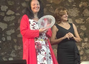 “Originalità e Radici”: ad Avezzano premio a Roberta Placida, poetessa e docente finalista al Premio Zingarelli