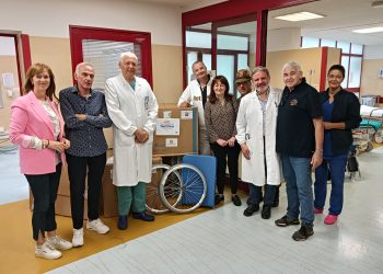 Donate tre poltrone speciali al pronto soccorso del San Salvatore