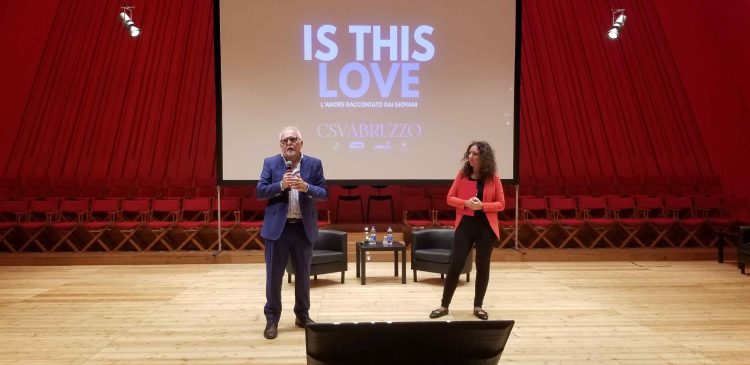 Is this Love. L’amore raccontato dai giovani
