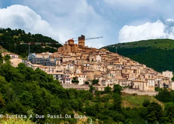 Madonna dei Pastori. Castel Del Monte. Tradizionale e suggestiva processione legata alla transumanza