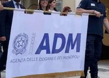 Dogane, L’Aquila declassata. Fratelli d’Italia e il Sindaco immobili mentre la città perde un presidio strategico