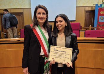 Meriti scolastici, Gaia Ruggiero di Villa Raspa di Spoltore riceve omaggio in Municipio