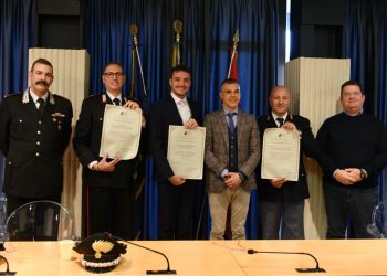 Onorificenze civiche a forze dell’ordine e sanitari. Prospero, Esempi per la collettività
