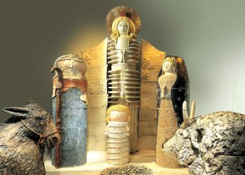 Abruzzo ad Assisi. Arrivano il presepe in ceramica di Castelli e l’albero di Natale donato dall’Aquila