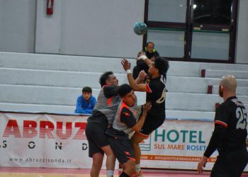 Pallamano. Teramo sconfitto, ma a testa alta