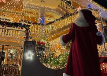 Montesilvano. Via Leopardi torna a far festa con la Casa di Babbo Natale