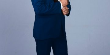 Enrico Brignano con “Bello di Mamma!” arriva anche a Pescara il 5 dicembre