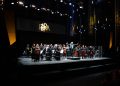 I Cantieri dell’Immaginario, applausi per Colossal Time. Oggi doppio appuntamento con teatro e musica