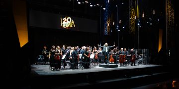I Cantieri dell’Immaginario, applausi per Colossal Time. Oggi doppio appuntamento con teatro e musica