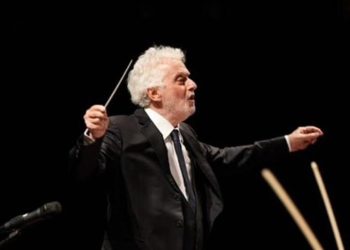 Nicola Piovani dirige la prima assoluta della sua “Missa Pro Pace”, per gli 80 anni della Barattelli